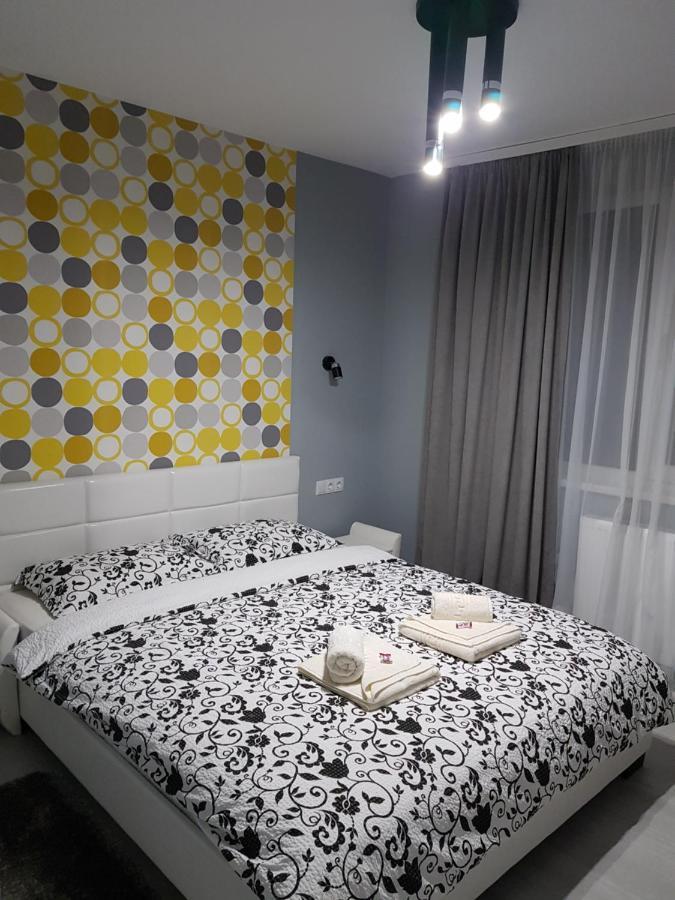 Travel Homzzz - Piata Trandafirilor * Targu Mures