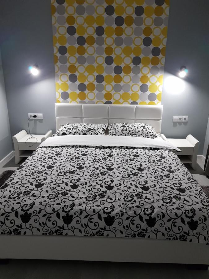 Travel Homzzz - Piata Trandafirilor Apartment Targu Mures